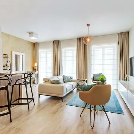 Marvelous With Garden And Terrace Apartment