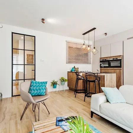 Marvelous With Garden And Terrace Apartment *